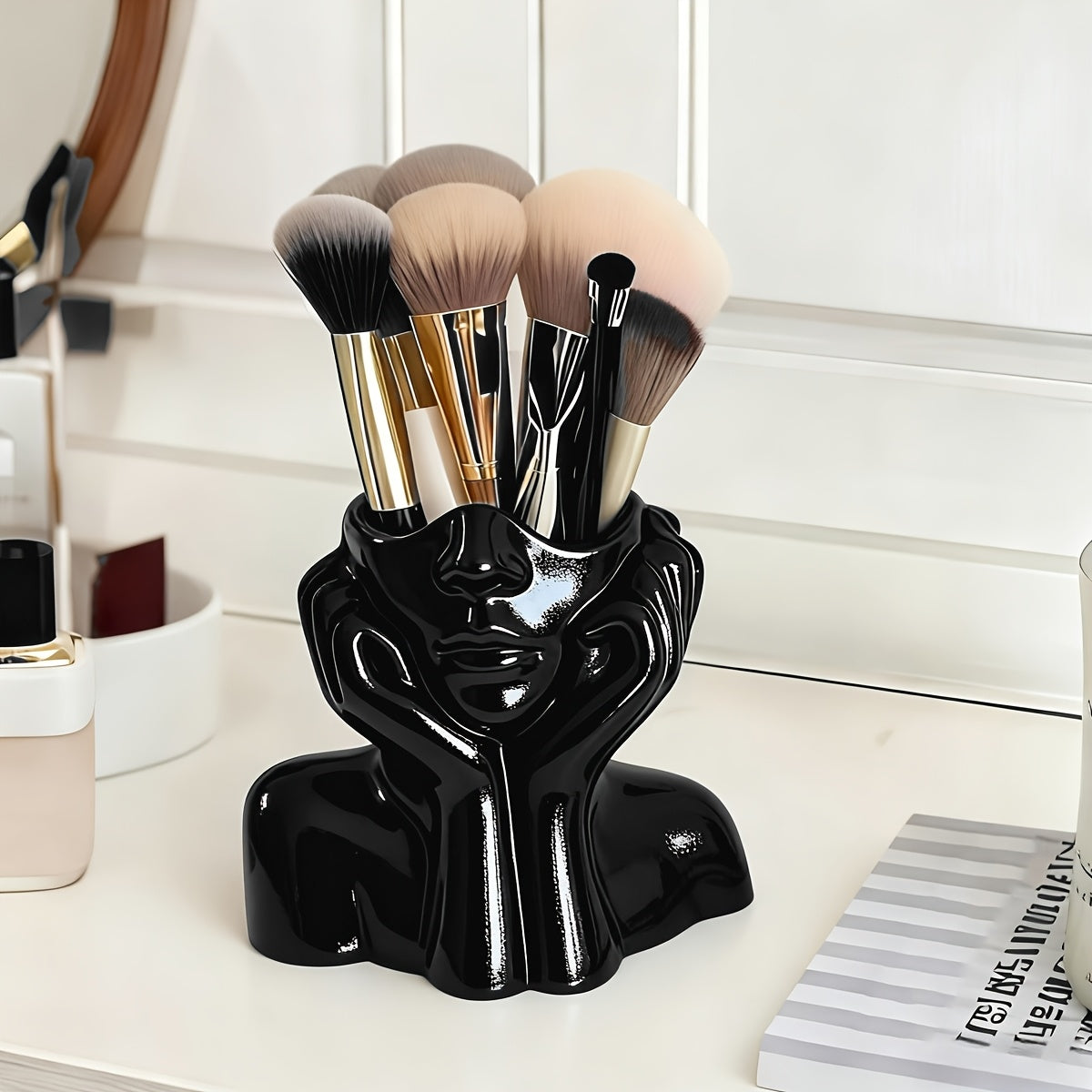 Elegant Resin Material Makeup Brush Holder-Lightweight Synthetic Resin Cosmetic Organizer, Standalone Desktop Storage Box for Bathroom Or Vanity, Makeup Dressing Table Home Decoration And Gifts, White Abstract Design, Stylish Storage, Desk Additions
